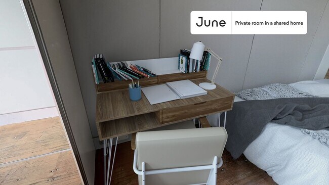 Foto del edificio - Room in Shared 6 bed/6 bath home