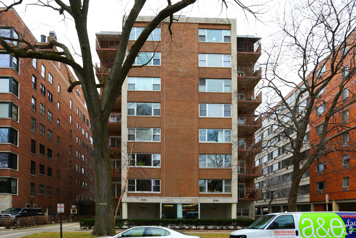 Building Photo - The Evanstonian