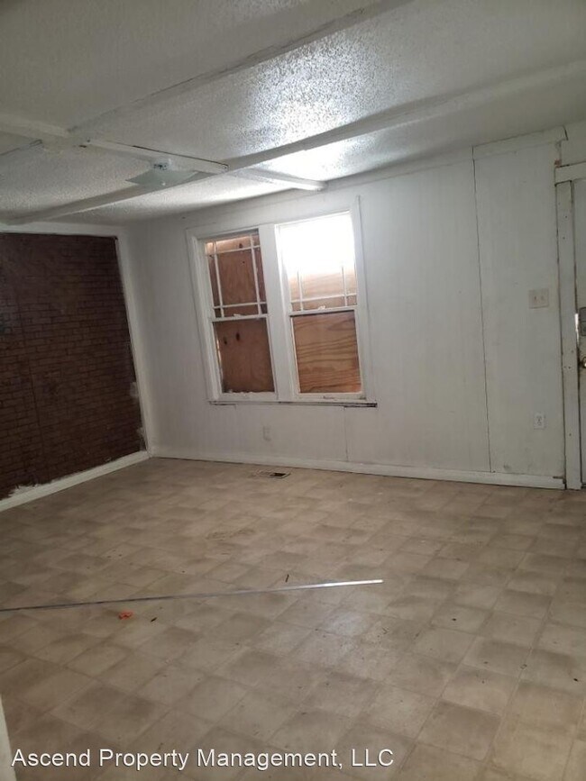 Building Photo - 5 br, 2 bath House - 1611 W 16th St