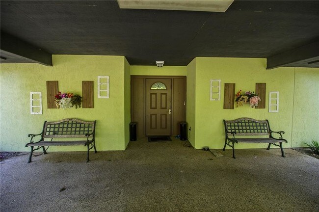 Foto del edificio - 5225 Lantern Ln