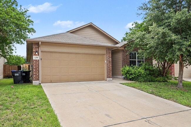 Foto del edificio - Spacious 3BR w/ Cabana, Storage Shed & Open Living Area in San Antonio