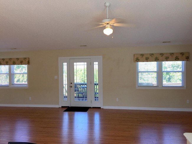 Foto del edificio - 5713 Landing Ct