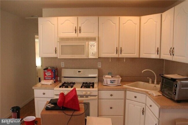 Foto del edificio - 2 br, 1 bath House - 106 E Maryland Ave