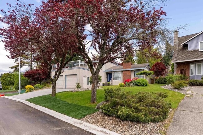 Building Photo - 7642 Garfield Dr
