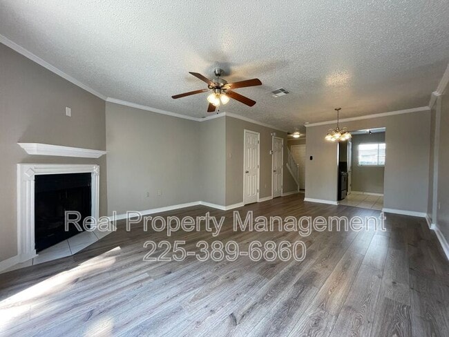 Foto del edificio - 920 W Tony St