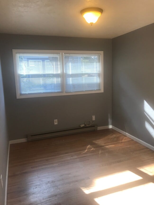 Building Photo - se80th3