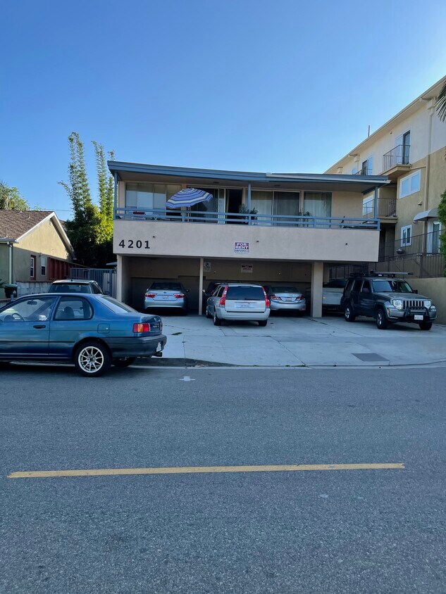 4201 McLaughlin Ave Unit 7, Los Angeles, CA 90066 Apartments in Los