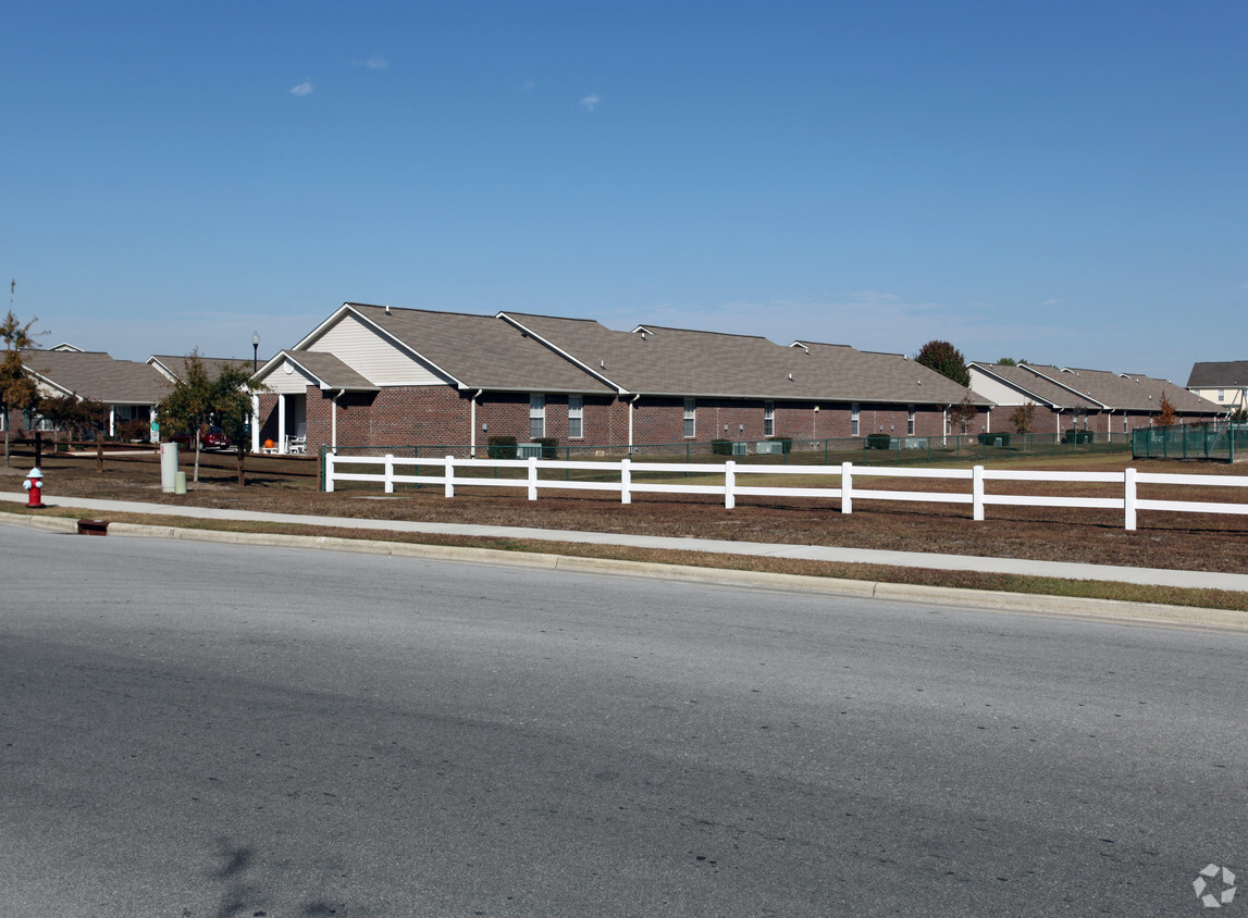 Building Photo - Autumn Ridge Apartments