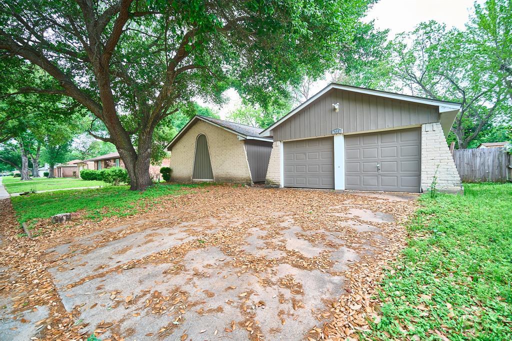Primary Photo - 923 Kenforest Dr