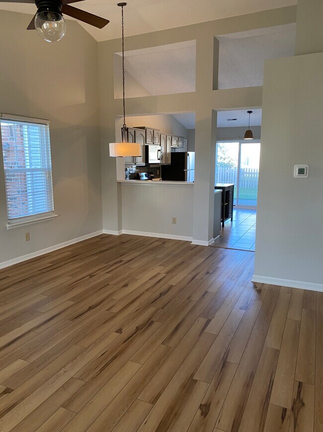 Building Photo - 11229 Spring Blossom Ln