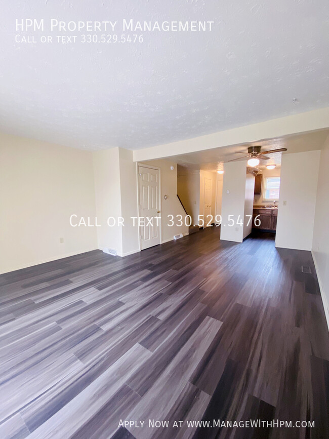 Building Photo - Half Off First Month Rent Special in Jacks...