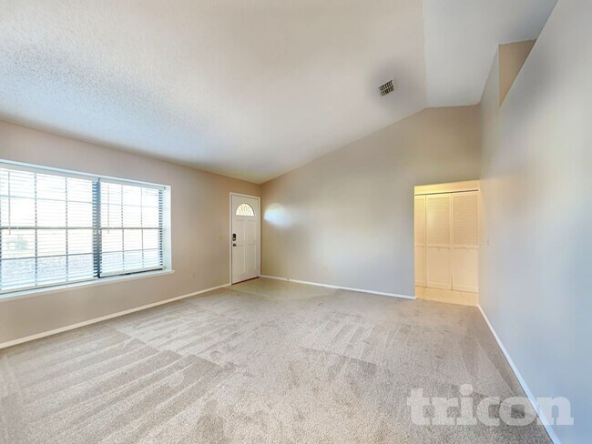 Building Photo - 7943 Longshadow Ct