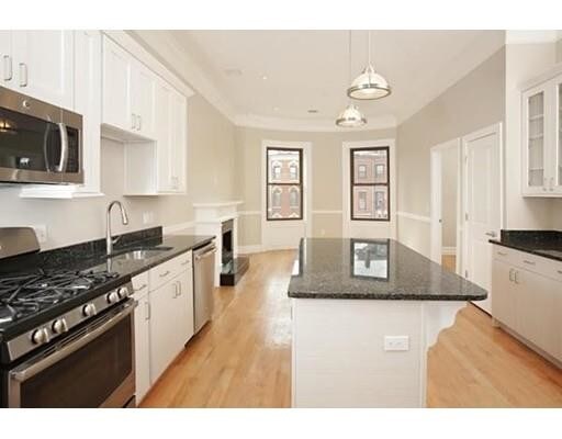 Primary Photo - 678 Massachusetts Ave