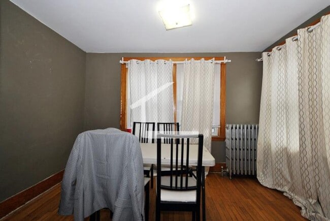 Photo - 31 South Crescent Circuit Townhome