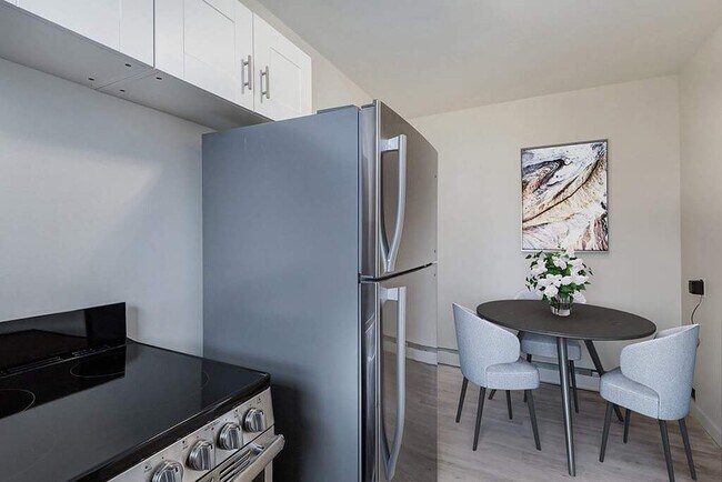 Photo du bâtiment - Lakeview Apartments