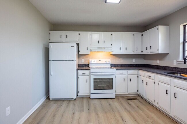 Building Photo - 382 Smitherman Rd