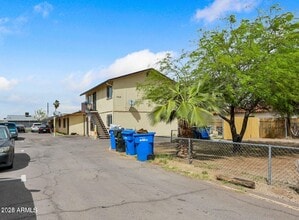Building Photo - 1908 E Broadway Rd