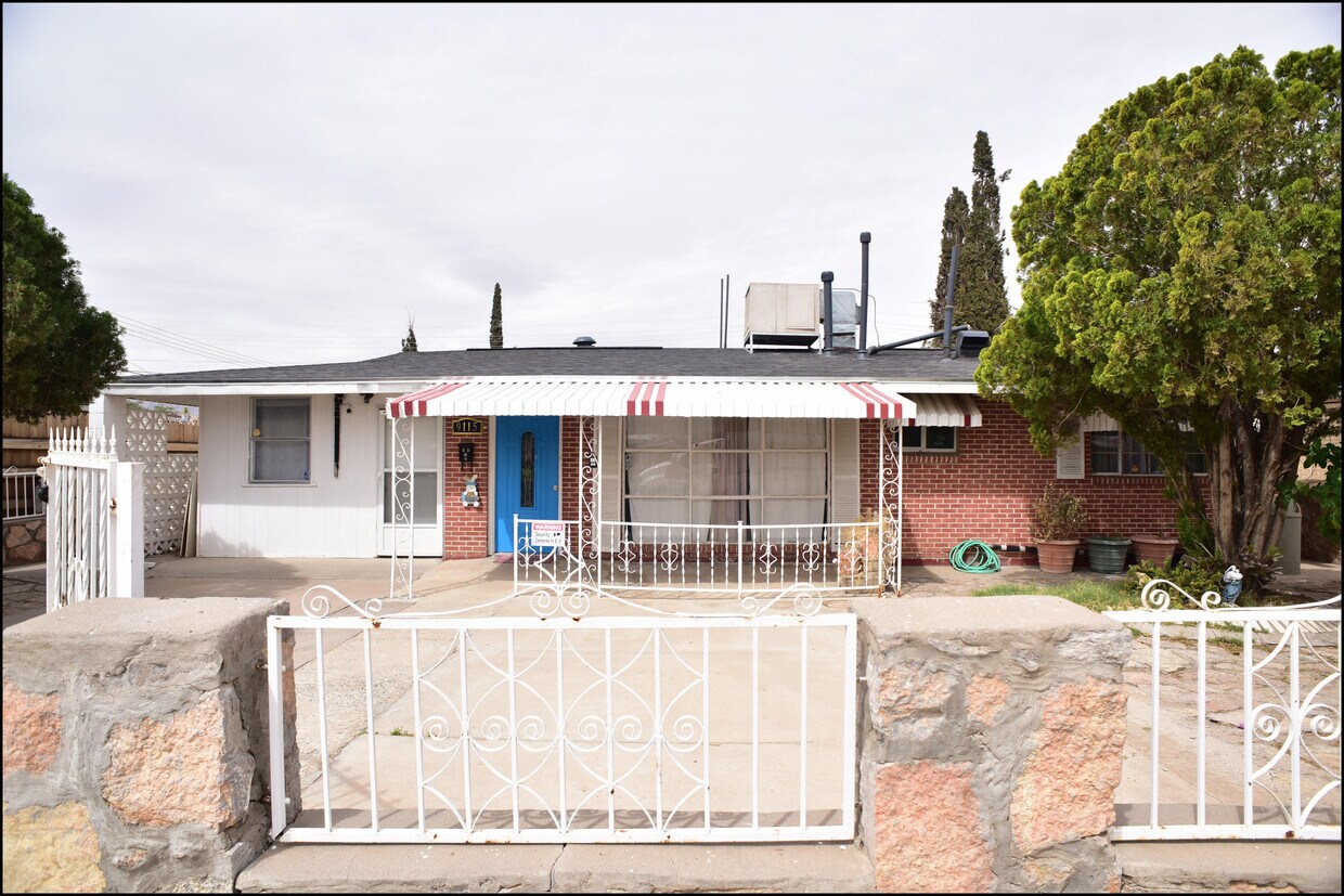 Primary Photo - 9115 Mt Olympus Dr