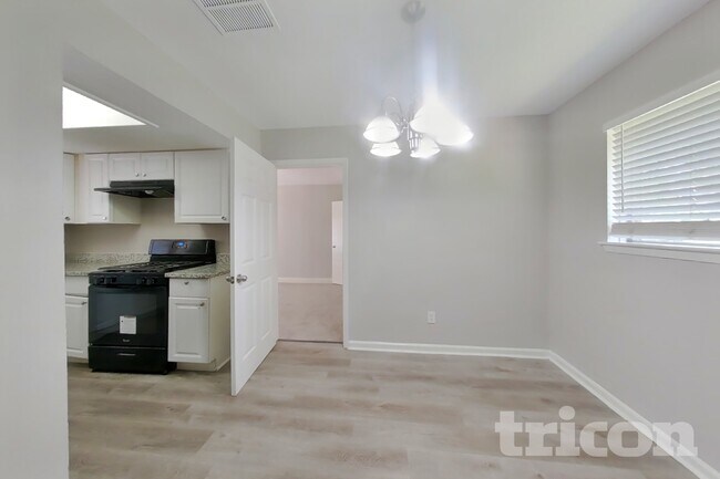 Building Photo - 1438 Peach Spring Dr