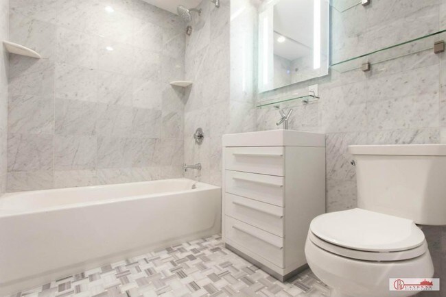 Foto del edificio - 222 E 7th St S