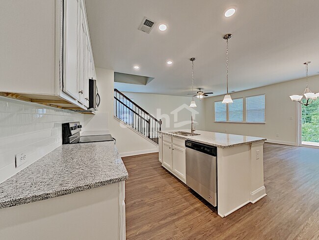 Building Photo - 105 Lindridge Drive