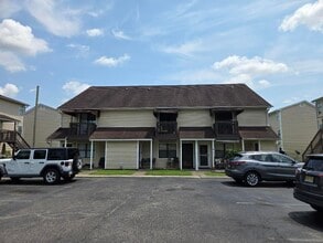 Building Photo - 755 Burcale Rd