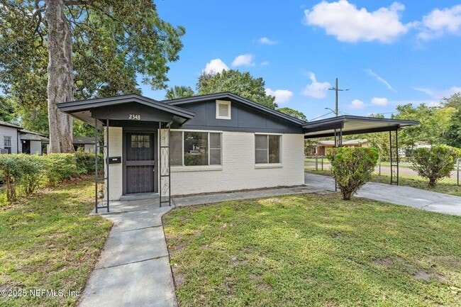 Photo - 2348 Sherrington St House