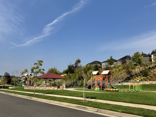 Building Photo - 14419 SW 168th Ave