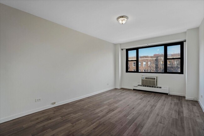 Building Photo - 83-60 118th St