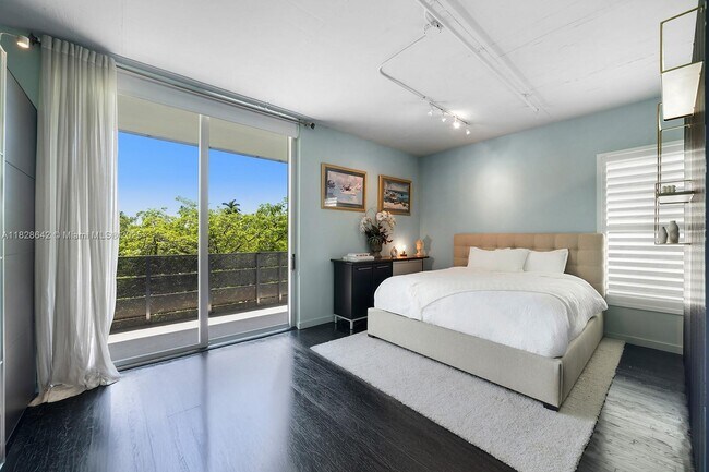 Foto del edificio - 1700 Meridian Ave