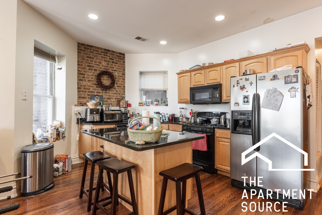 Photo - 1010 N Kedzie Ave