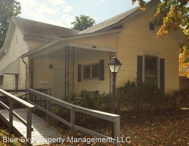 Foto del edificio - 2 br, 1 bath House - 309 W. 11th