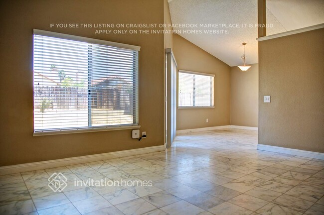 Foto del edificio - 24448 Fitz St