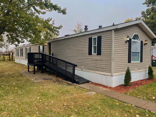 Foto del edificio - 37 Village Ct