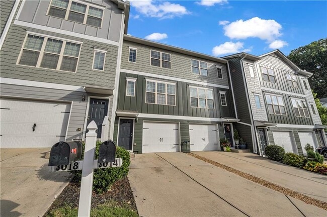 Building Photo - 3014 Liberty Way NW
