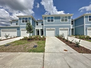 Building Photo - 4621 Sparkling Shell Ave