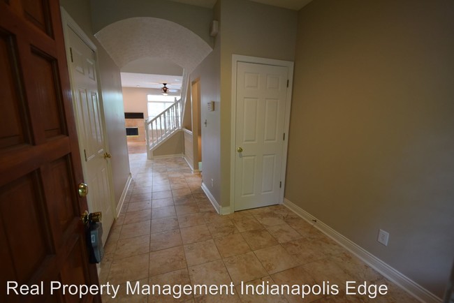 Building Photo - 8075 Lower Bay Ln