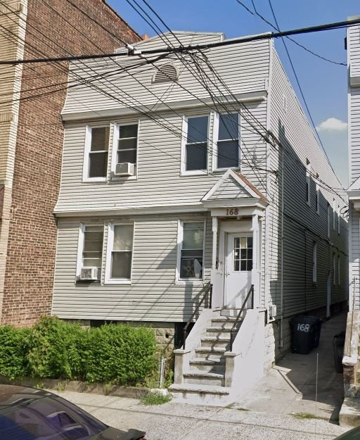 Primary Photo - 168 Garfield Ave