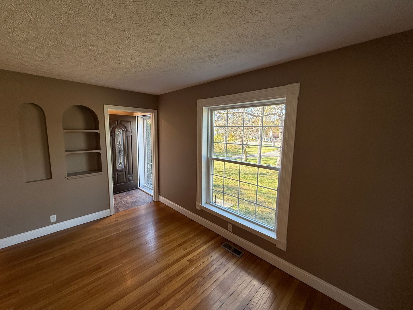30871 Lorain Rd North Olmsted, OH 44070 – photo 5