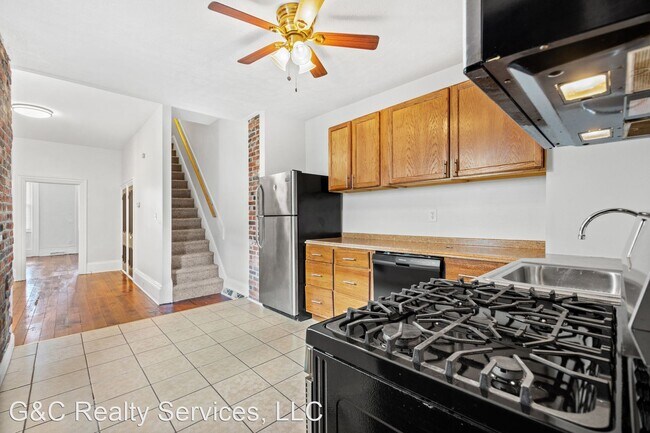 Building Photo - 2 br, 1.5 bath House - 161 S. 17th Street