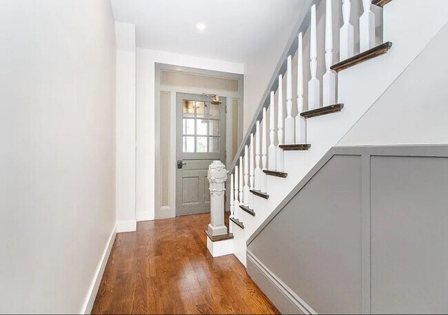 Foto del edificio - 249 Lexington St