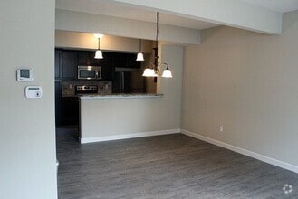 Building Photo - 1405 Bass Ave