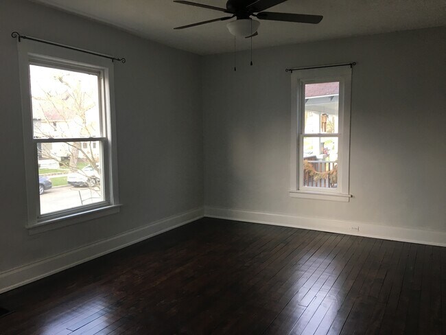 Foto del edificio - 936 Crescent St NE