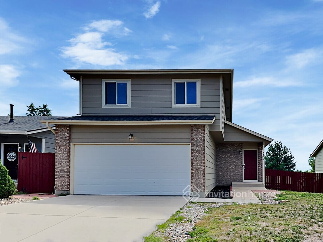 Primary Photo - 4634 Hennings Dr