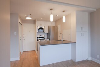 Building Photo - 3455 Rue Aylmer