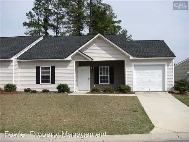 Primary Photo - 114 Weeping Willow Cir