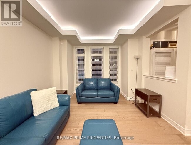 Building Photo - 389 William Forster Rd