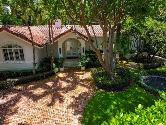 Foto del edificio - 375 Harbor Ct
