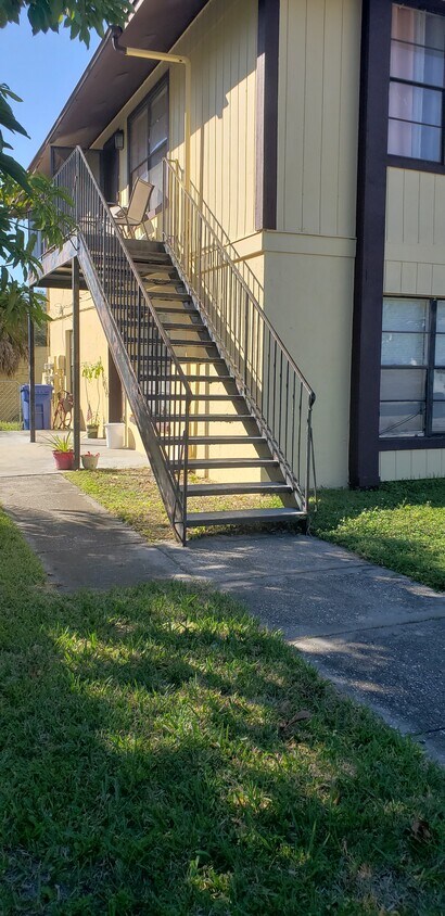 Primary Photo - 8420 Camden St