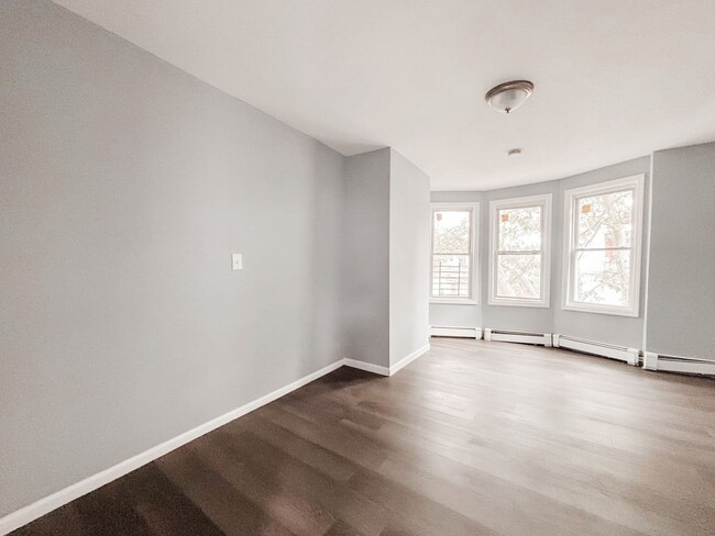 Photo - 96 Cutler st Apartment